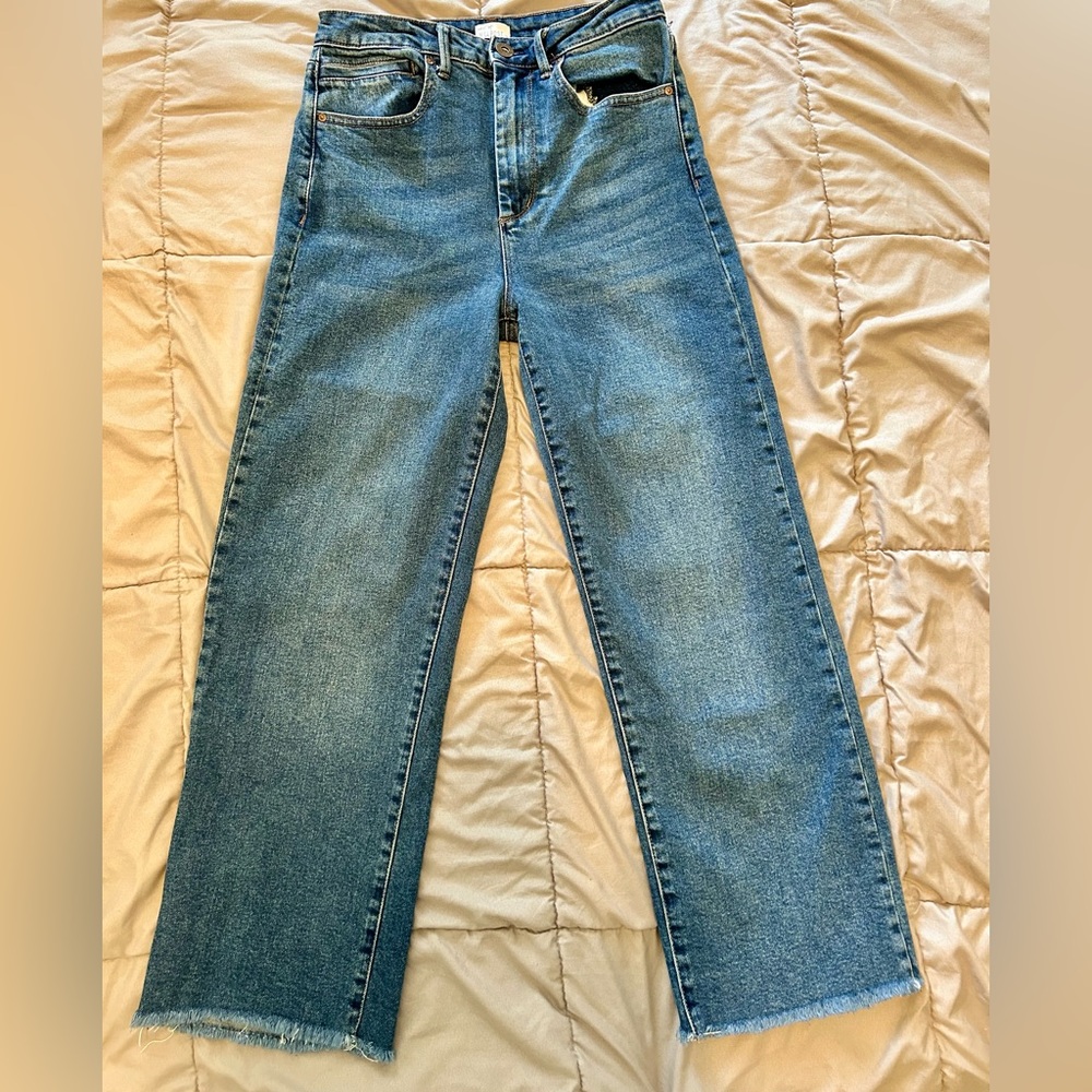 Cropped jeans, size 26 west of Melrose from Tillys
